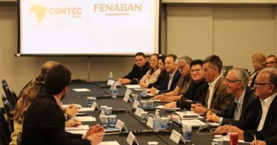 Fenaban propõe INPC + 0,6% para 2026 e repete ganho real em 2027